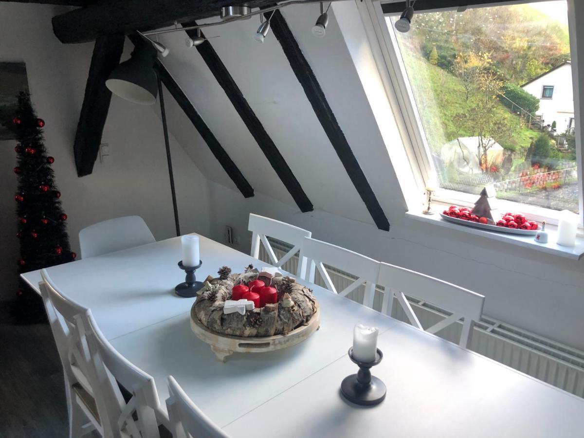 Schoene Ferienwohnung Altes Gebaelk Fachwerkhaus Bacharach Bagian luar foto