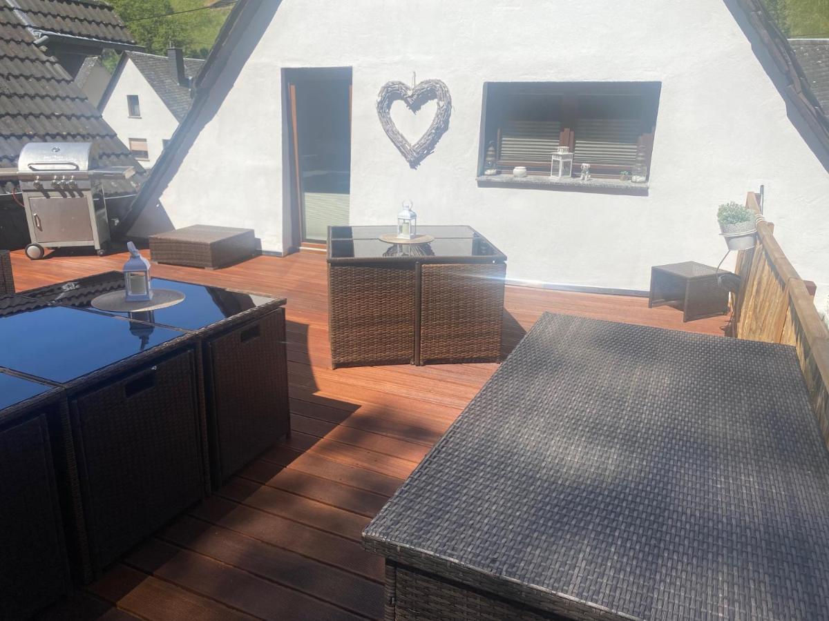 Schoene Ferienwohnung Altes Gebaelk Fachwerkhaus Bacharach Bagian luar foto
